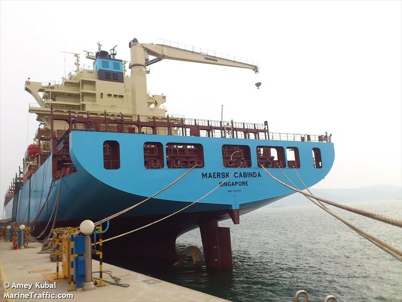 maersk cabinda (Container Ship) - IMO 9525493, MMSI 566491000, Call Sign 9V7037 under the flag of Singapore