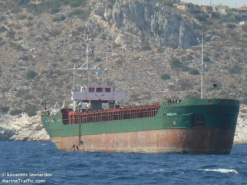 crisnik (General Cargo Ship) - IMO 8203529, MMSI 671265000, Call Sign 5VBN5 under the flag of Togolese Rep