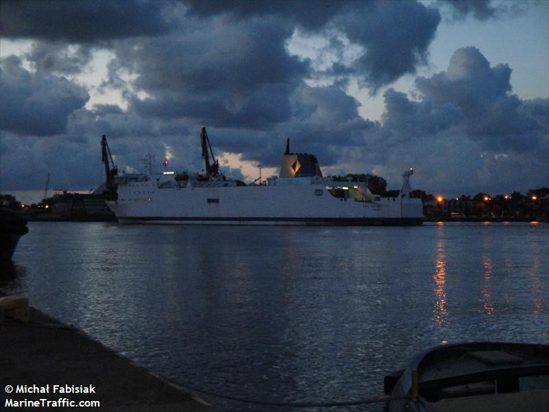 jan sniadecki (Passenger/Ro-Ro Cargo Ship) - IMO 8604711, MMSI 212004000, Call Sign P3TX6 under the flag of Cyprus