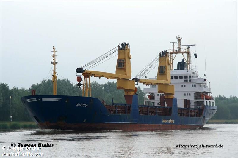 lady farida (General Cargo Ship) - IMO 8115552, MMSI 214181921, Call Sign ERSU under the flag of Moldova