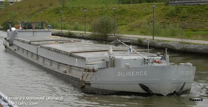 diligence (Cargo ship) - IMO , MMSI 226001360, Call Sign FM2630 under the flag of France