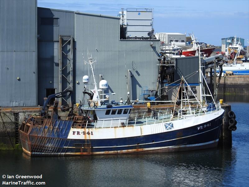 fvphoenixfr941 (Fishing Vessel) - IMO 8618023, MMSI 235001320, Call Sign MJMB2 under the flag of United Kingdom (UK)