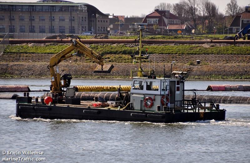 apollo (Dredging or UW ops) - IMO , MMSI 244730121, Call Sign PI3738 under the flag of Netherlands