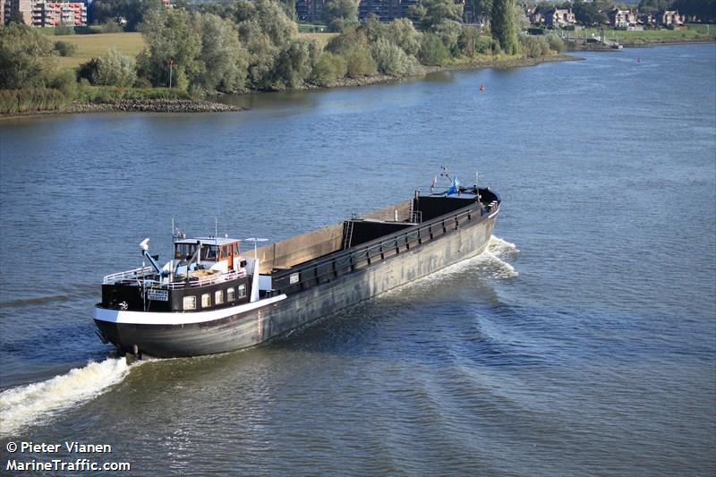 amice (Cargo ship) - IMO , MMSI 244750125, Call Sign PG8580 under the flag of Netherlands