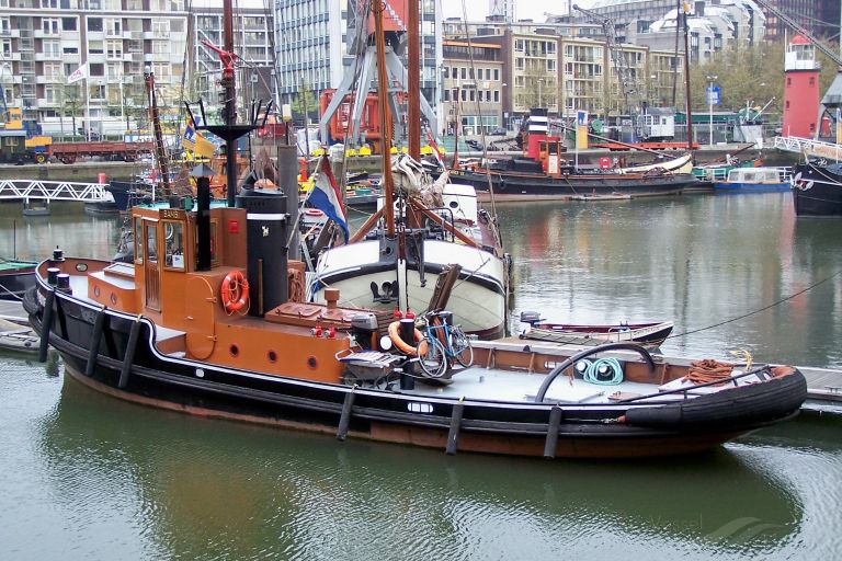 bambi y8016 (Tug) - IMO , MMSI 244750750, Call Sign PB3777 under the flag of Netherlands