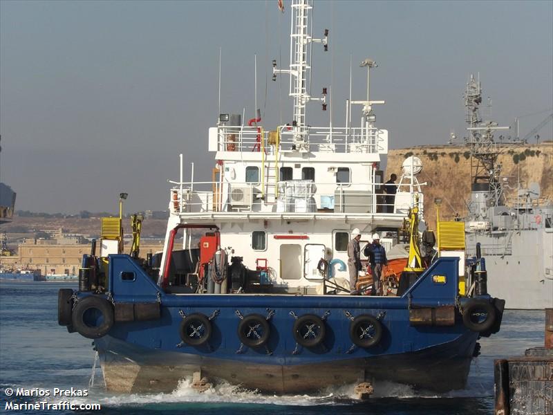 moor (Research Vessel) - IMO 8830176, MMSI 249868000, Call Sign 9HA4411 under the flag of Malta