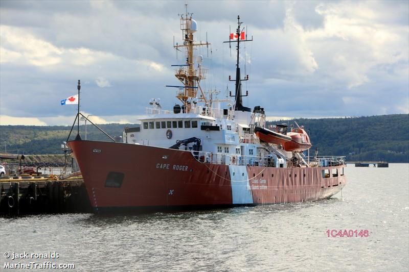 cape roger (Fishing Support Vessel) - IMO 7503180, MMSI 316012000, Call Sign VCBT under the flag of Canada