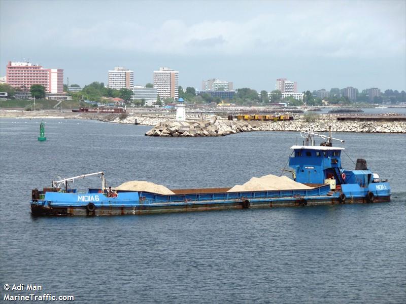 midia 6 (Motor Hopper) - IMO 8829995, MMSI 620639000, Call Sign D6A2652 under the flag of Comoros