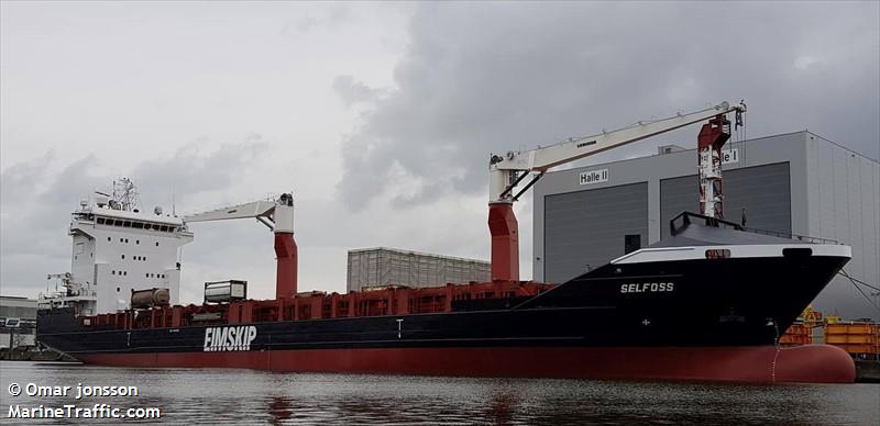 selfoss (Container Ship) - IMO 9433456, MMSI 231123000, Call Sign OZ2171 under the flag of Faeroe Islands