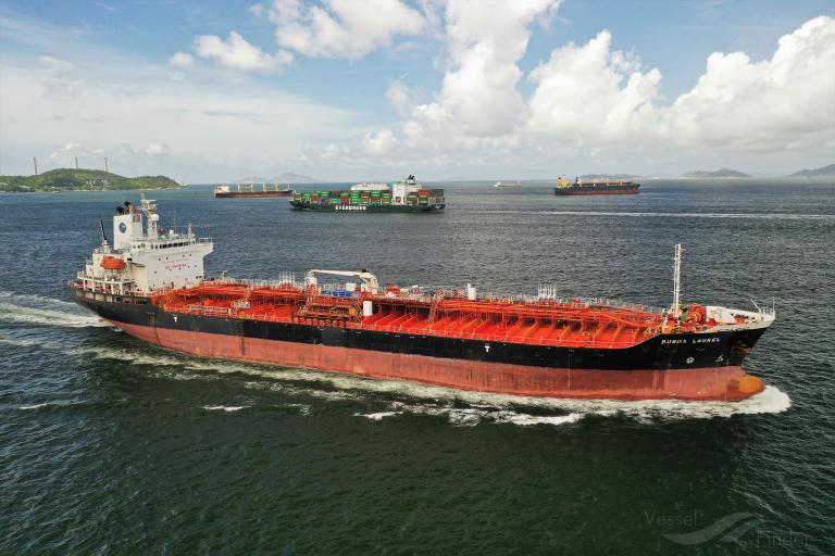bunga laurel (Chemical/Oil Products Tanker) - IMO 9529645, MMSI 371412000, Call Sign 3EYR7 under the flag of Panama