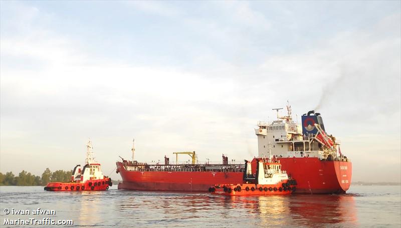 da kun shan (Bitumen Tanker) - IMO 9567685, MMSI 477455600, Call Sign VRTC8 under the flag of Hong Kong