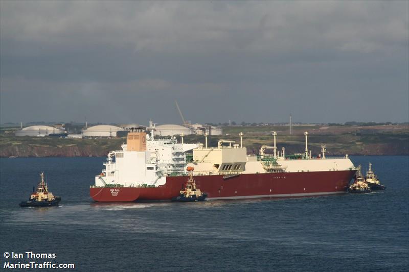 umm slal (LNG Tanker) - IMO 9372731, MMSI 538003300, Call Sign V7PW3 under the flag of Marshall Islands