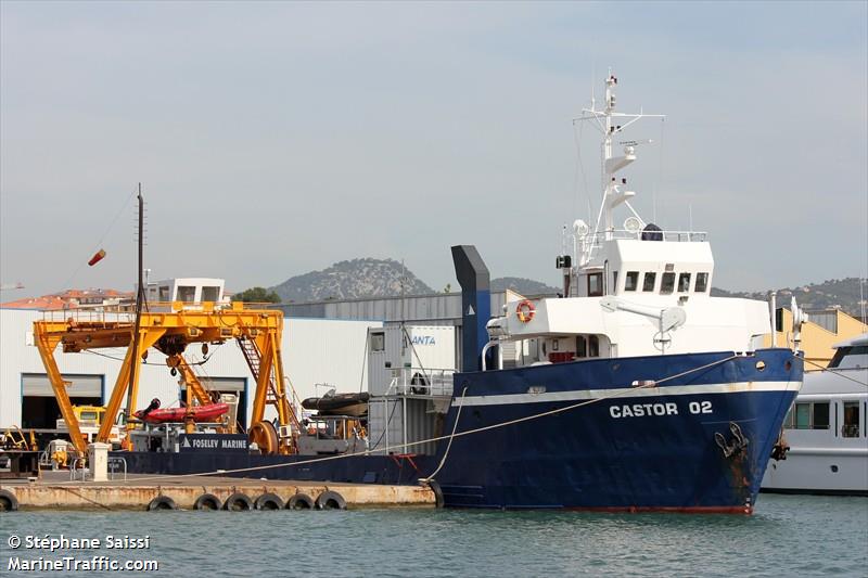 castor 02 (Landing Craft) - IMO 7024524, MMSI 227011100, Call Sign FW 8036 under the flag of France