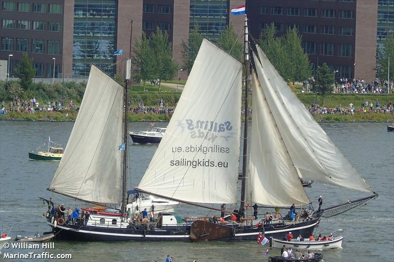 meridiaan (Passenger ship) - IMO , MMSI 244730366, Call Sign PH2135 under the flag of Netherlands