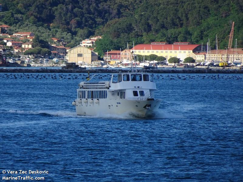 cinque terre (Passenger ship) - IMO , MMSI 247093700, Call Sign IKRX under the flag of Italy