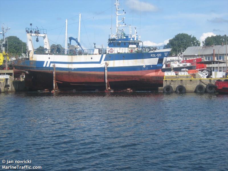 fv kol-120 (Fishing Vessel) - IMO 8903387, MMSI 261275000, Call Sign SPK2230 under the flag of Poland