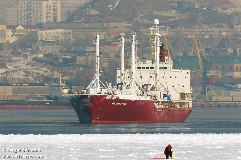 crystal antarctida (Refrigerated Cargo Ship) - IMO 9073268, MMSI 273395490, Call Sign UDWU under the flag of Russia