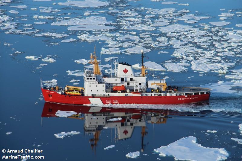 henry larsen (Icebreaker) - IMO 8409329, MMSI 316013000, Call Sign CGHL under the flag of Canada