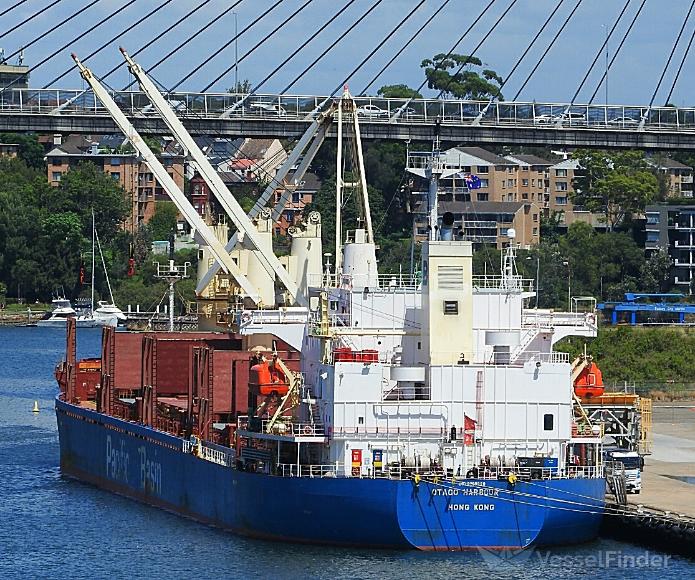 otago harbour (Bulk Carrier) - IMO 9268928, MMSI 477271600, Call Sign VRNI7 under the flag of Hong Kong