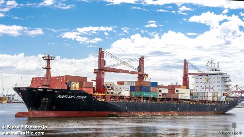 highland chief (Container Ship) - IMO 9689940, MMSI 477454400, Call Sign VROJ8 under the flag of Hong Kong