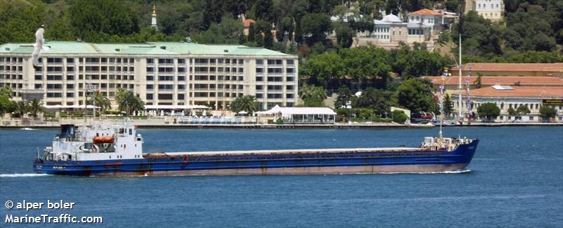 a plus 1 (General Cargo Ship) - IMO 7811032, MMSI 577271000, Call Sign YJTW9 under the flag of Vanuatu