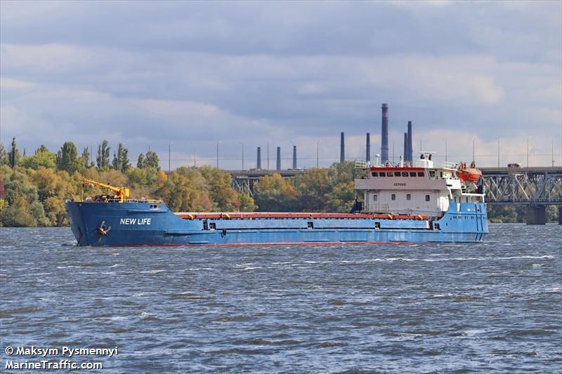 new life (General Cargo Ship) - IMO 8876510, MMSI 613003561, Call Sign TJMC20 under the flag of Cameroon