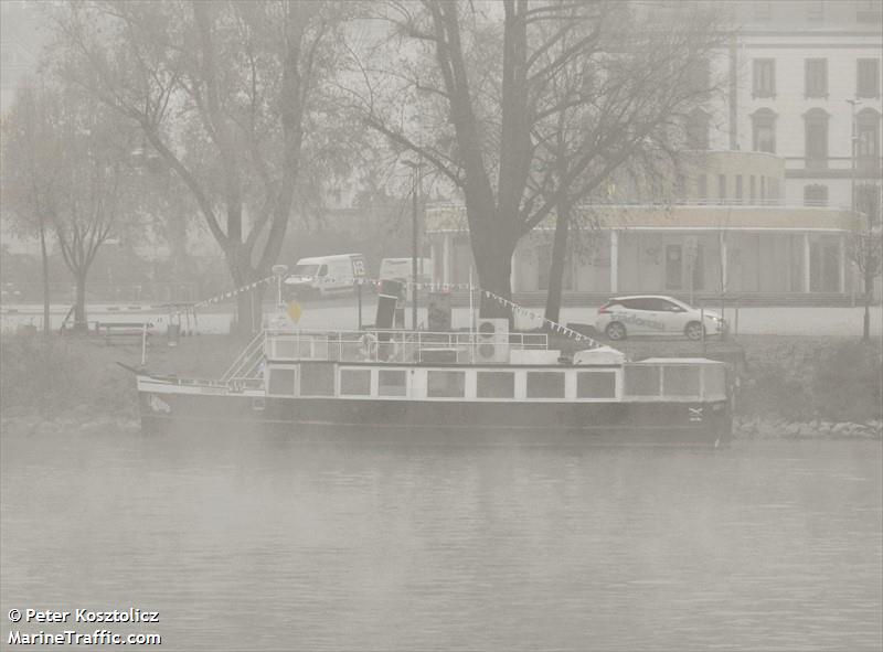 walross (Passenger ship) - IMO , MMSI 203999447, Call Sign OED2004 under the flag of Austria