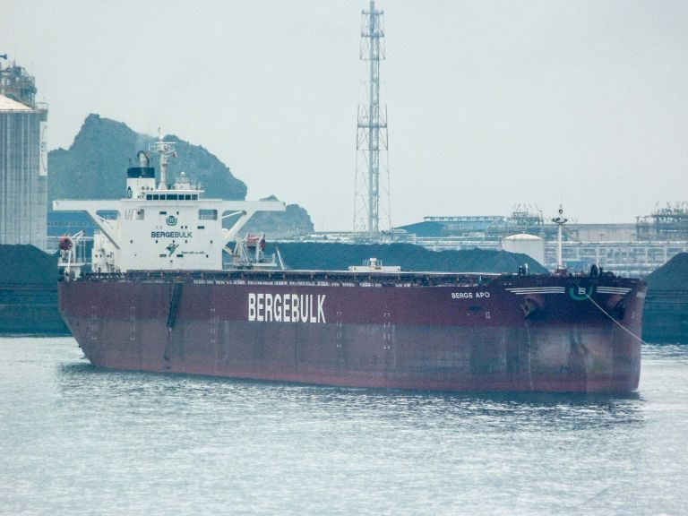 berge apo (Bulk Carrier) - IMO 9233337, MMSI 235101101, Call Sign 2GWM8 under the flag of United Kingdom (UK)