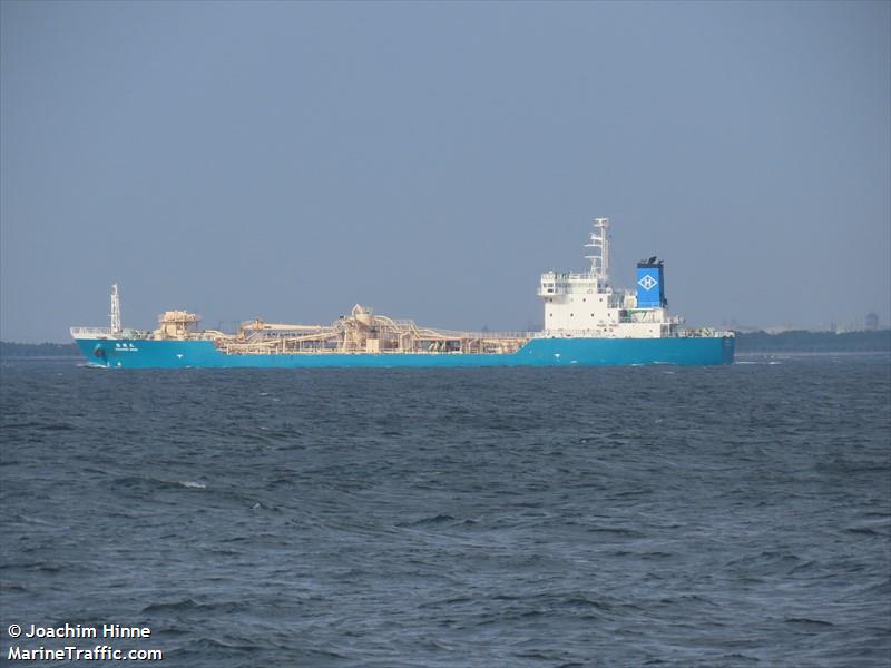 fukuharu maru (Cement Carrier) - IMO 9873711, MMSI 431014381, Call Sign JD4705 under the flag of Japan