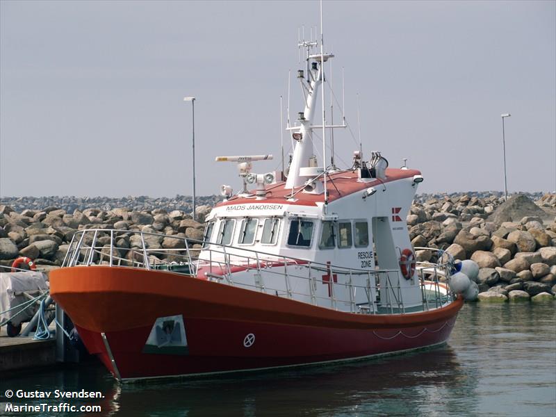 rescue mads jakobsen (Salvage Ship) - IMO 9256080, MMSI 219001468, Call Sign OYOQ under the flag of Denmark