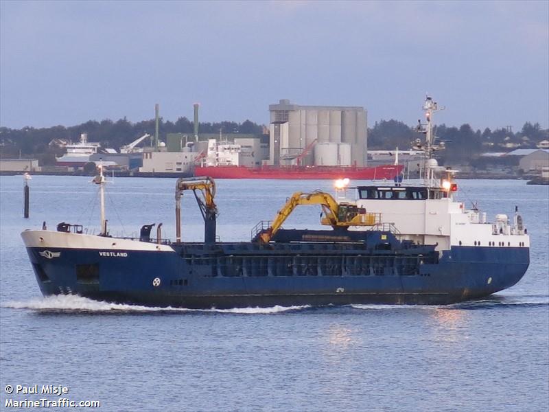 vestland (General Cargo Ship) - IMO 8412857, MMSI 219730000, Call Sign OXQJ2 under the flag of Denmark