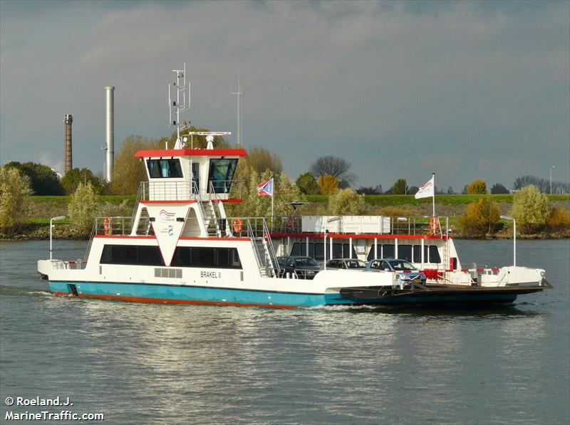 brakel 2 (Passenger ship) - IMO , MMSI 244650618, Call Sign PB3951 under the flag of Netherlands