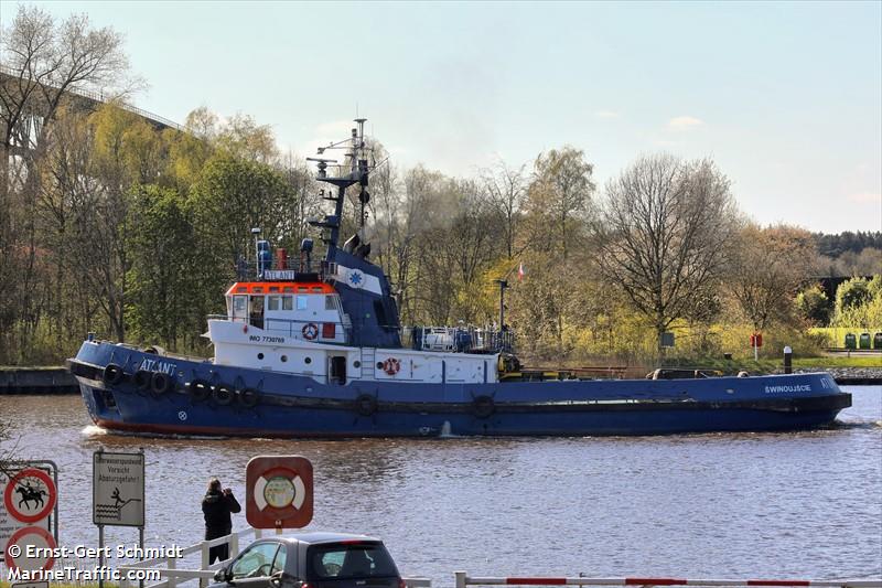 atlant (Tug) - IMO 7730769, MMSI 261001070, Call Sign SQLF under the flag of Poland