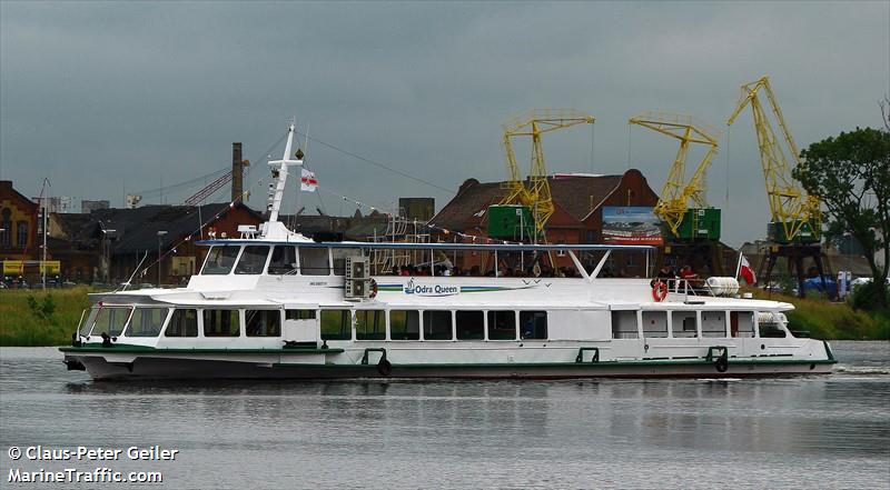 odra queen (Passenger ship) - IMO , MMSI 261182517, Call Sign SR2517 under the flag of Poland