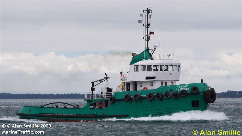 resistente (Tug) - IMO 6901488, MMSI 263601860, Call Sign CSJF under the flag of Portugal