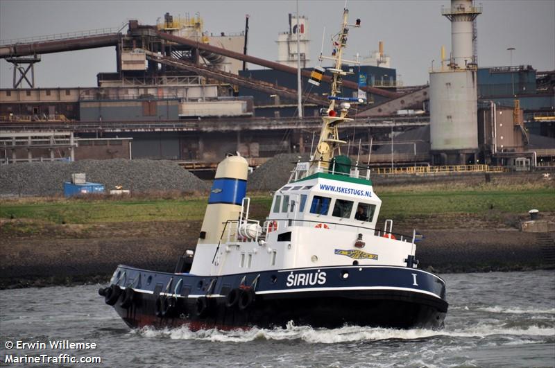 sirios (Tug) - IMO 7700180, MMSI 263602570, Call Sign CSZH4 under the flag of Portugal