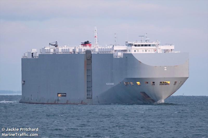 helios ray (Vehicles Carrier) - IMO 9690547, MMSI 311000321, Call Sign C6BO7 under the flag of Bahamas