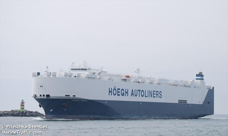 hoegh tokyo (Vehicles Carrier) - IMO 9285483, MMSI 257408000, Call Sign LAPZ7 under the flag of Norway