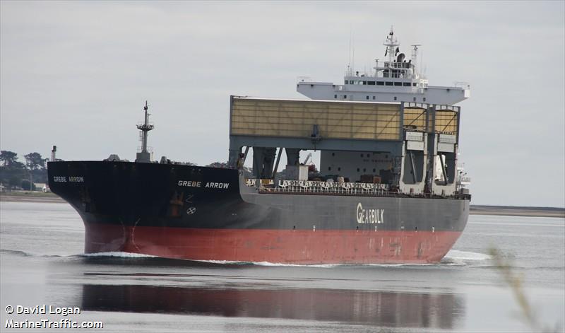 grebe arrow (General Cargo Ship) - IMO 9077070, MMSI 309759000, Call Sign C6OM7 under the flag of Bahamas