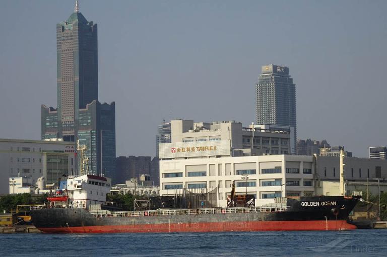 golden ocean (Bulk Carrier) - IMO 9298428, MMSI 312408000, Call Sign V3VU8 under the flag of Belize