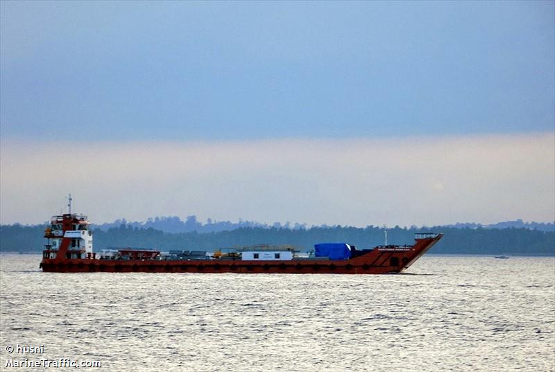 maritindo perkasa 2 (Landing Craft) - IMO 9819076, MMSI 525100317, Call Sign YBQH2 under the flag of Indonesia