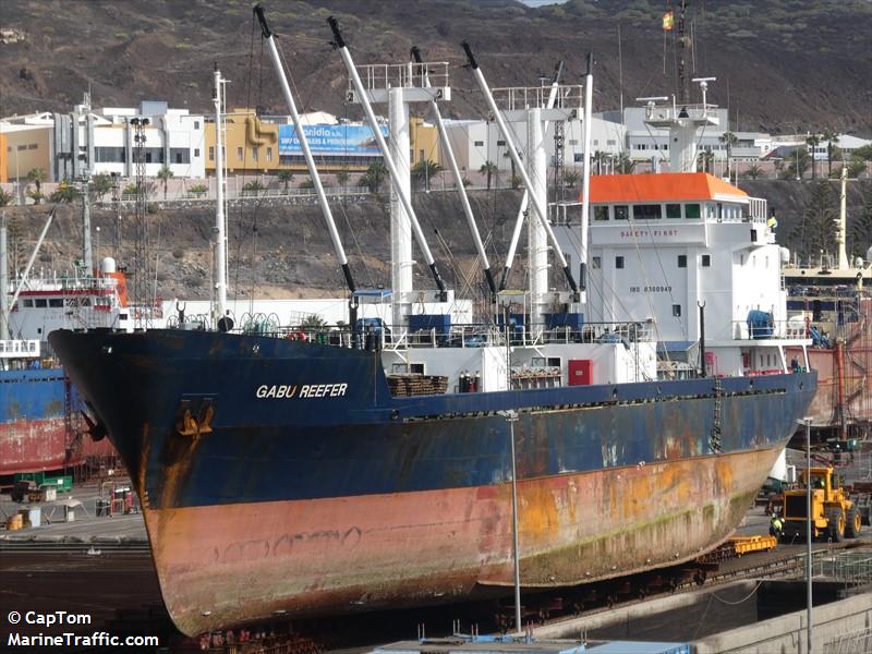 gabu reefer (Refrigerated Cargo Ship) - IMO 8300949, MMSI 214182732, Call Sign ER2732 under the flag of Moldova