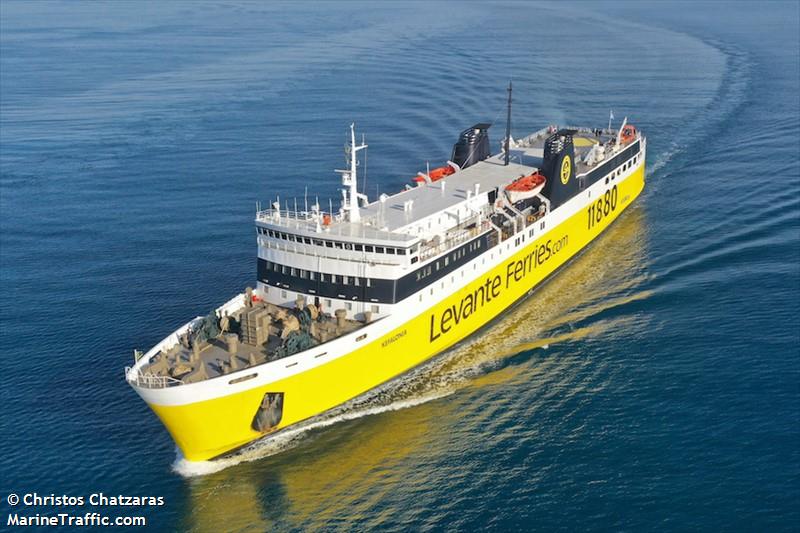 kefalonia (Passenger/Ro-Ro Cargo Ship) - IMO 7426045, MMSI 239386000, Call Sign SWKJ under the flag of Greece