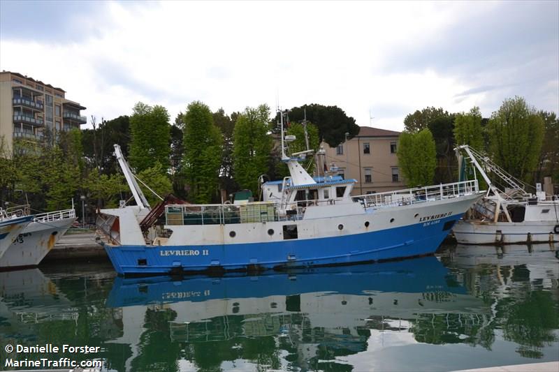 levriero ii (Fishing vessel) - IMO , MMSI 247070640, Call Sign IFPQ2 under the flag of Italy