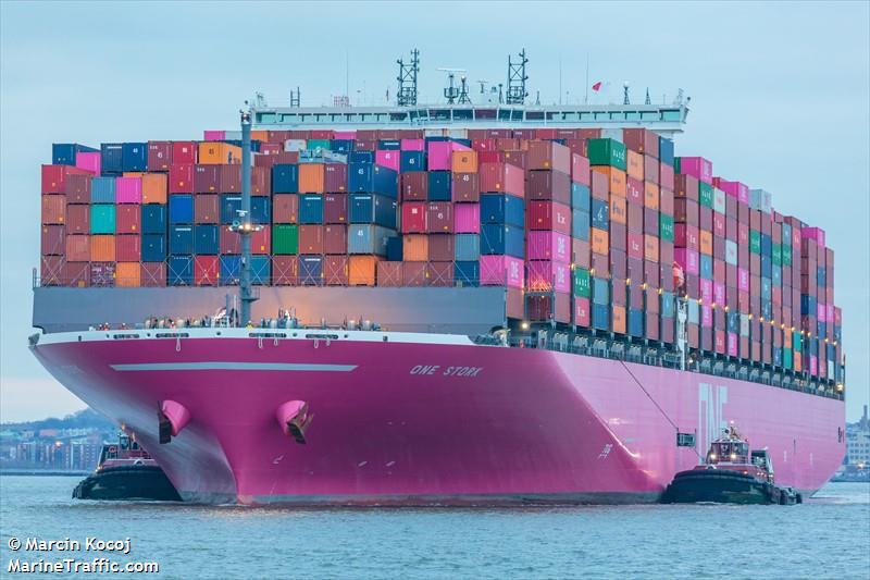 one stork (Container Ship) - IMO 9784788, MMSI 431986000, Call Sign 7KCR under the flag of Japan