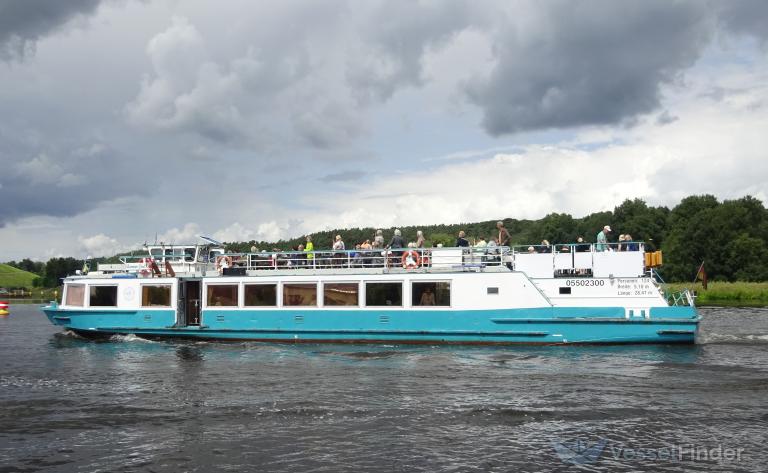 barnimer land (Passenger ship) - IMO , MMSI 211512600, Call Sign DC6123 under the flag of Germany