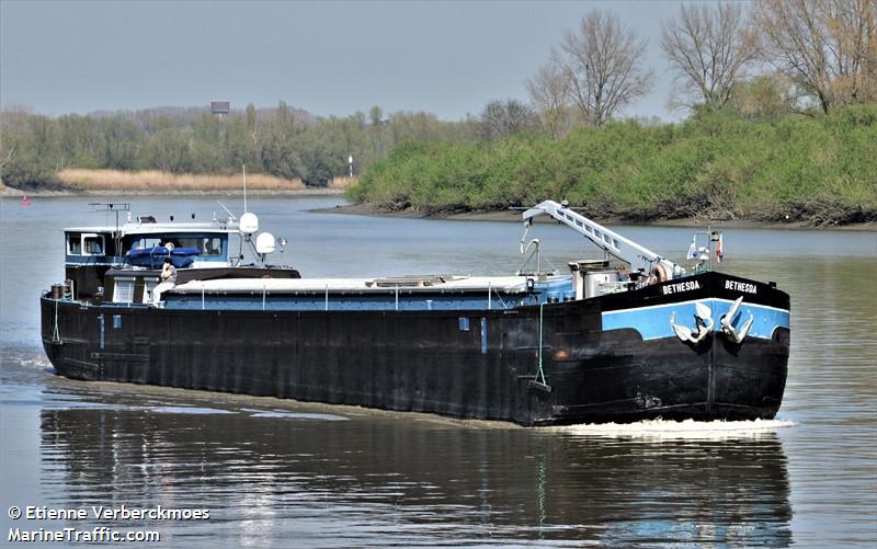 bethesda (Cargo ship) - IMO , MMSI 227098270, Call Sign FM3586 under the flag of France