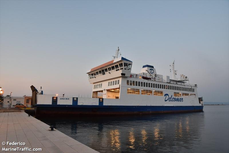 anna mur (Passenger/Ro-Ro Cargo Ship) - IMO 8120569, MMSI 247352700, Call Sign IBKV under the flag of Italy