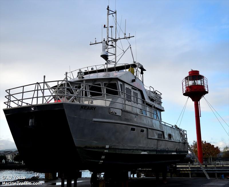 keary (Dredging or UW ops) - IMO , MMSI 250001654, Call Sign EIGO9 under the flag of Ireland