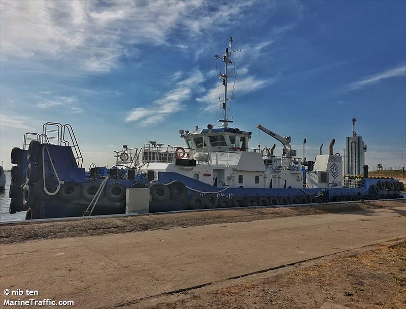 nibulon-10 (Tug) - IMO , MMSI 272170200, Call Sign UXGM under the flag of Ukraine